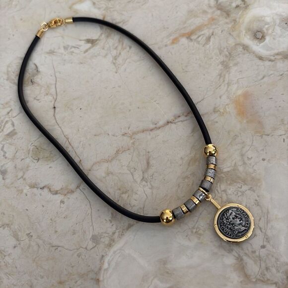 Roman Coin Necklace Reproduction Quinarius Tiberius Emperor Pure Gold Coated - Picture 3 of 6